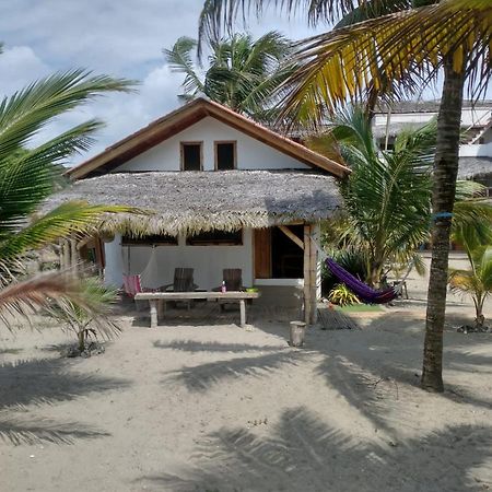 קנואה Beach Front Bungalows At The Coconut מראה חיצוני תמונה