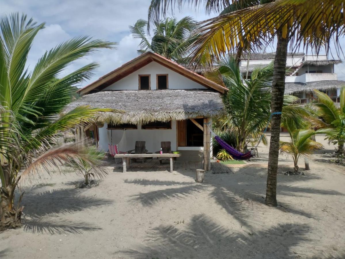 קנואה Beach Front Bungalows At The Coconut מראה חיצוני תמונה